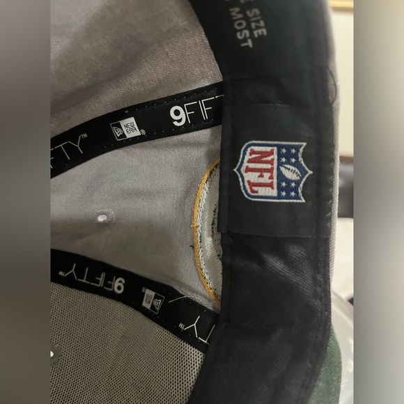 Green Bay Packers
Adjustable Snapback - Picture 4 of 8